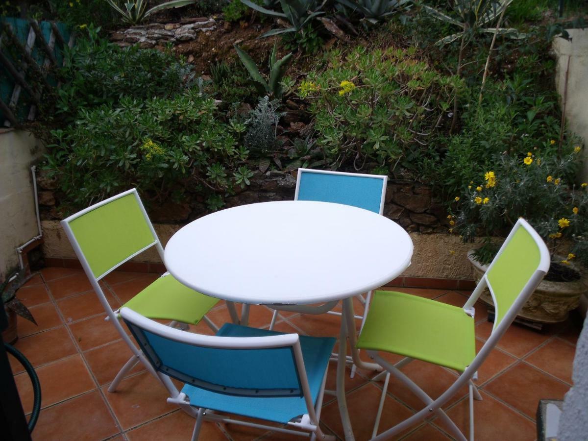 Bord De Apartment